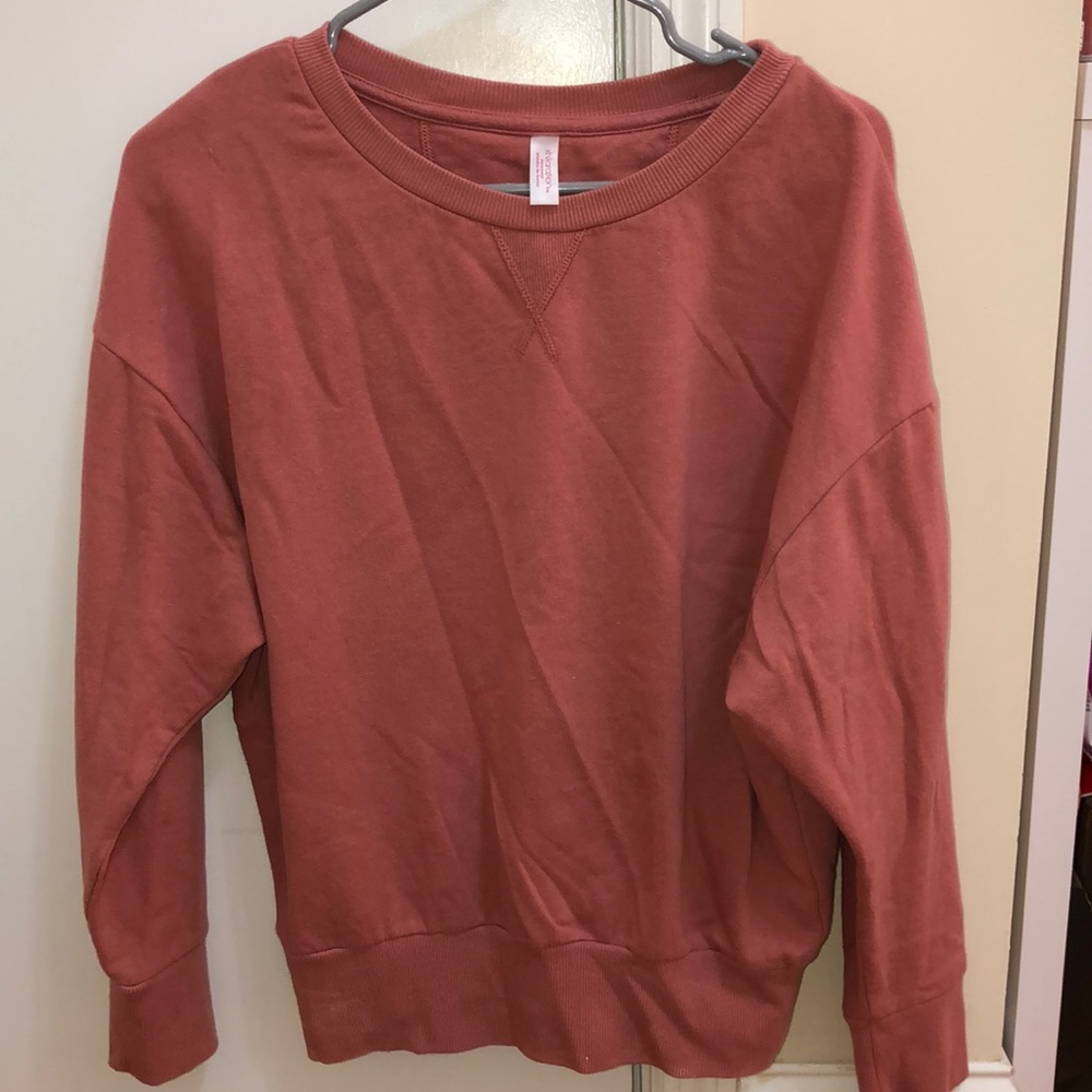 CREWNECK SWEATER